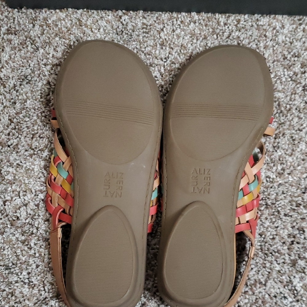🌈 Naturalizer Leather Slingback Sandals – Size 7 – Multicolor Woven Design - Picture 9 of 10